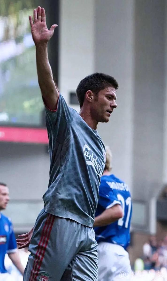 哈维·阿隆索：十二月的考验与超级杯的期待